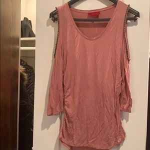 Jennifer Lopez shoulderlesa blouse with detailing